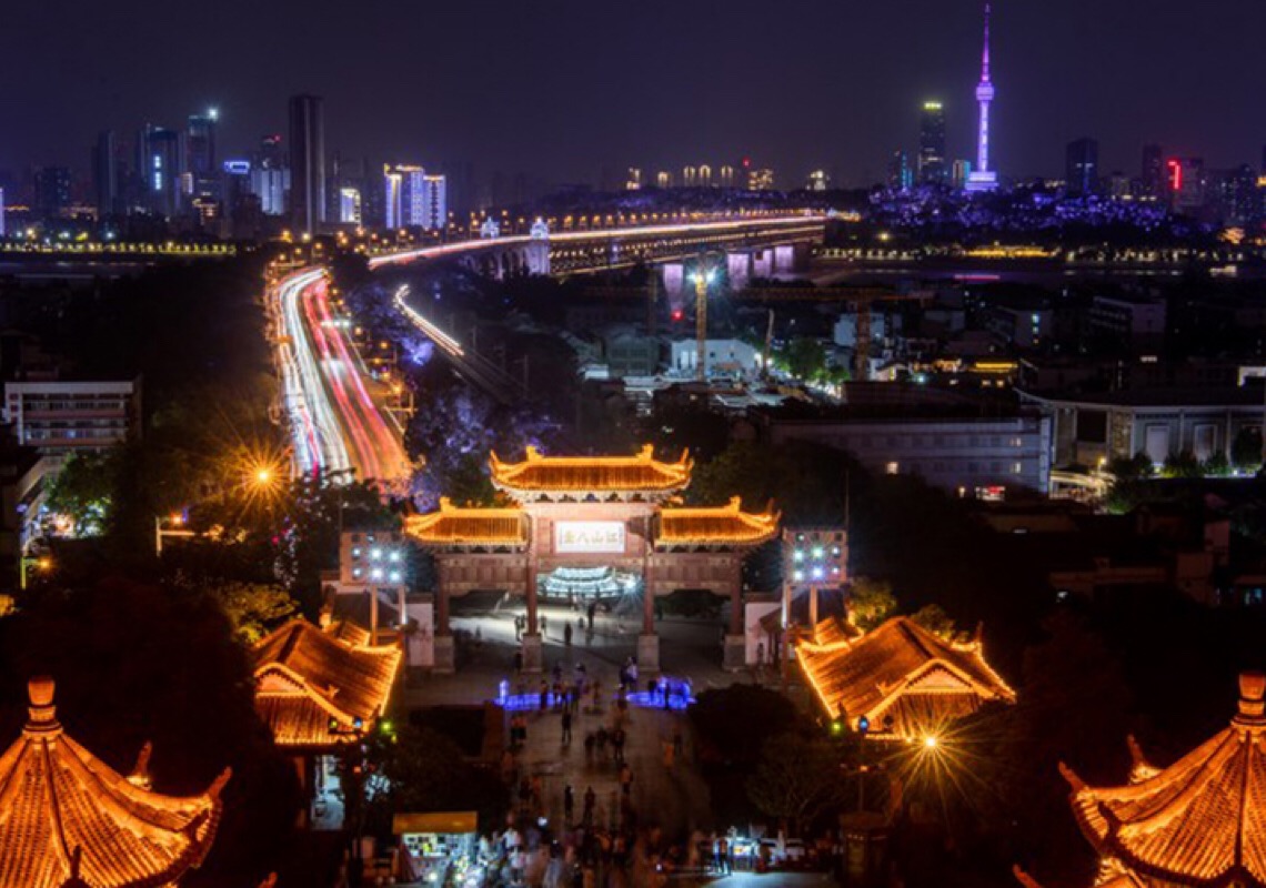Exposição de cultura e turismo é inaugurada em Wuhan, centro da China