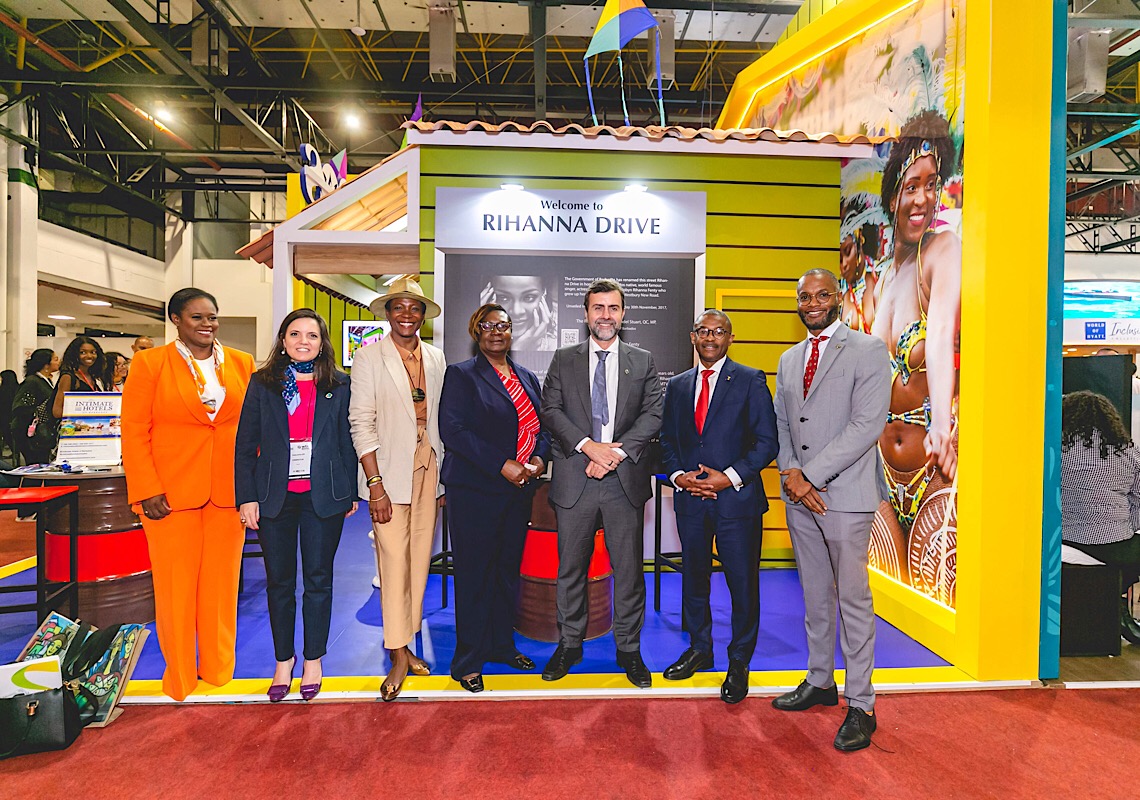 Ministro de Turismo de Barbados traz comitiva para mostrar os diferenciais do país caribenho