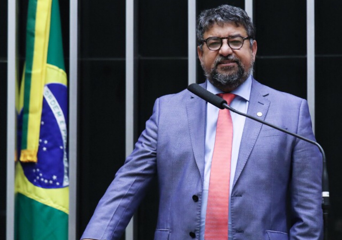 ‘Parem de espetáculo’ contra o ex-presidente Jair Messias Bolsonaro