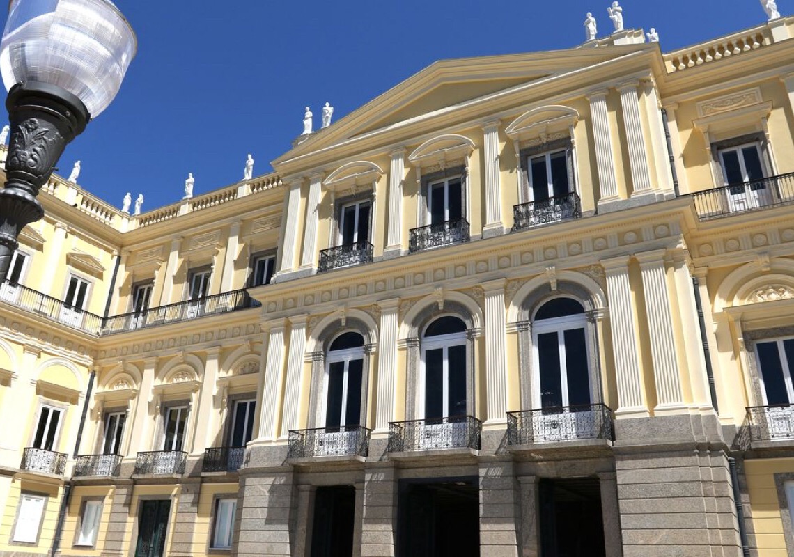 Estudantes estrangeiros ajudarão a recompor coleções do Museu Nacional