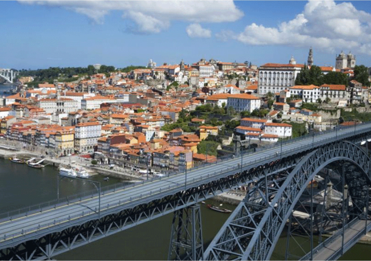 Líder de grupo parlamentar português diz que investimento chinês é bem-vindo