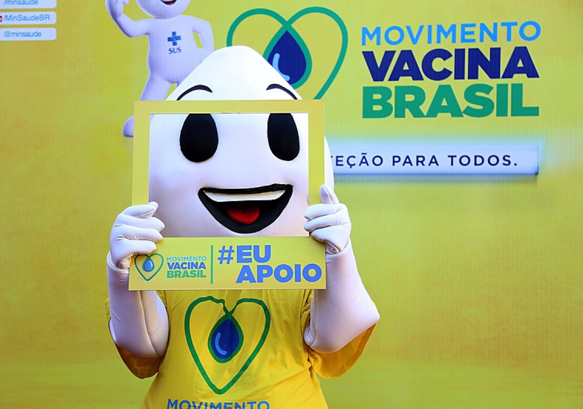 Vacina contra a pólio: mudança da gotinha para a injeção traz mais segurança e eficácia 