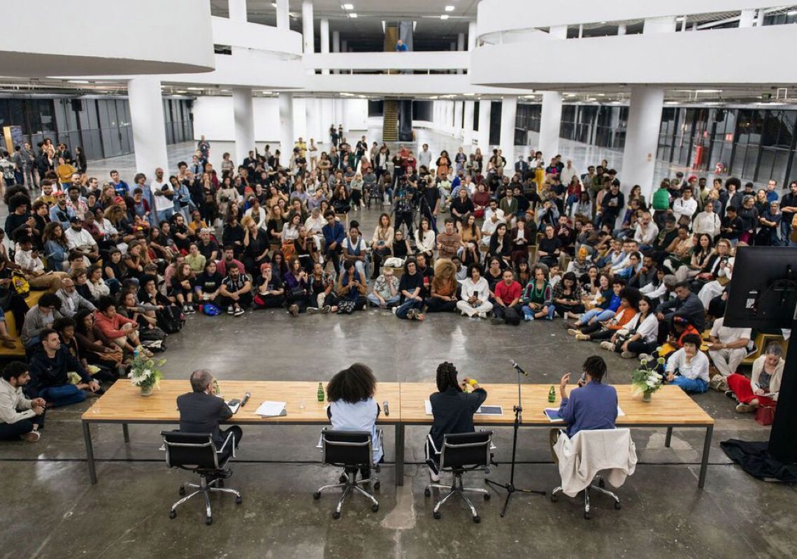Bienal de São Paulo será poética, enigmática e performativa, dizem curadores