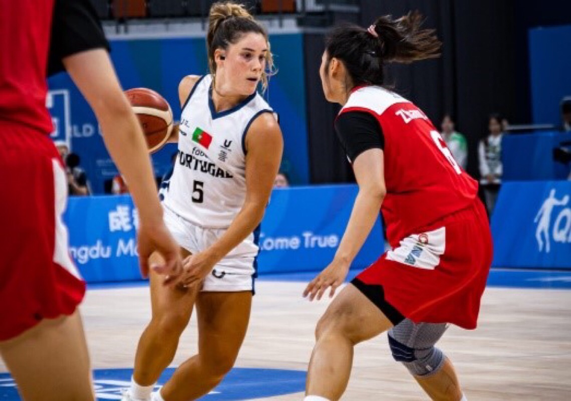 É uma sensação muito agradável jogar na Universíade de Chengdu, diz capitã da equipe portuguesa de basquetebol feminino