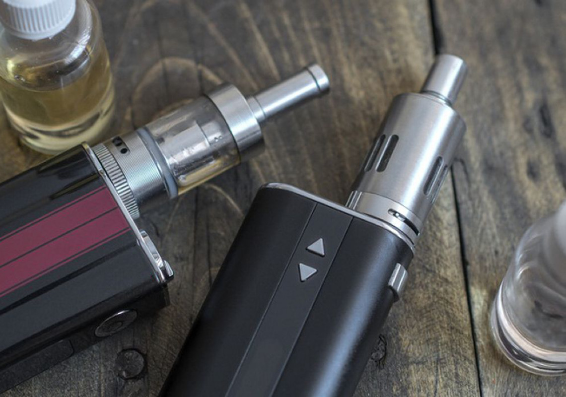 Pesquisa revela que cigarros eletrônicos ainda podem afetar a saúde reprodutiva masculina