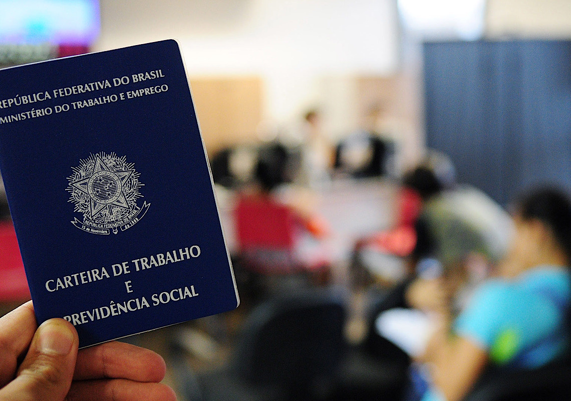 Agências do trabalhador oferecem salários entre R$ 1.320 e R$ 2.689