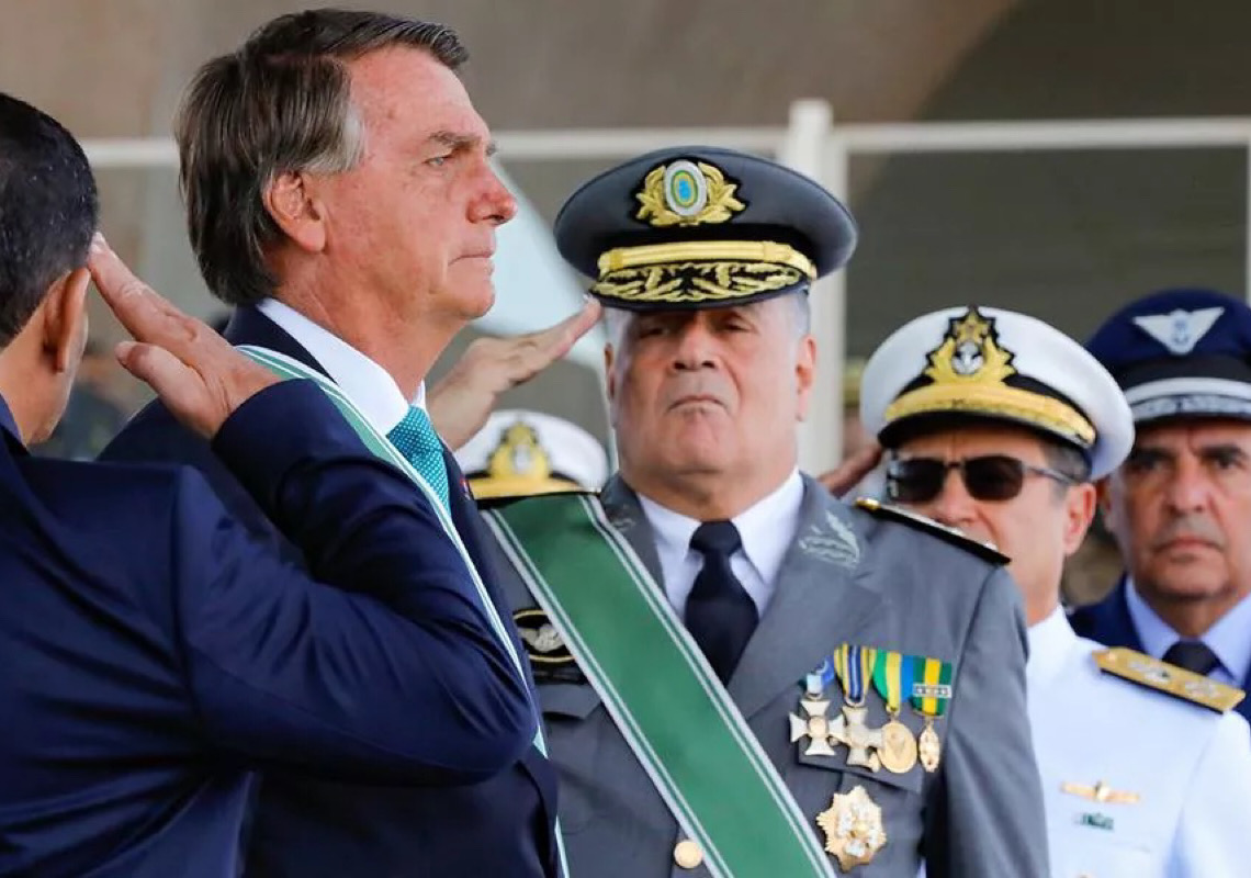 Ex-comandante do Exército barrou desmonte de acampamento golpista no QG e chamou general de 'irresponsável' e 'maluco'