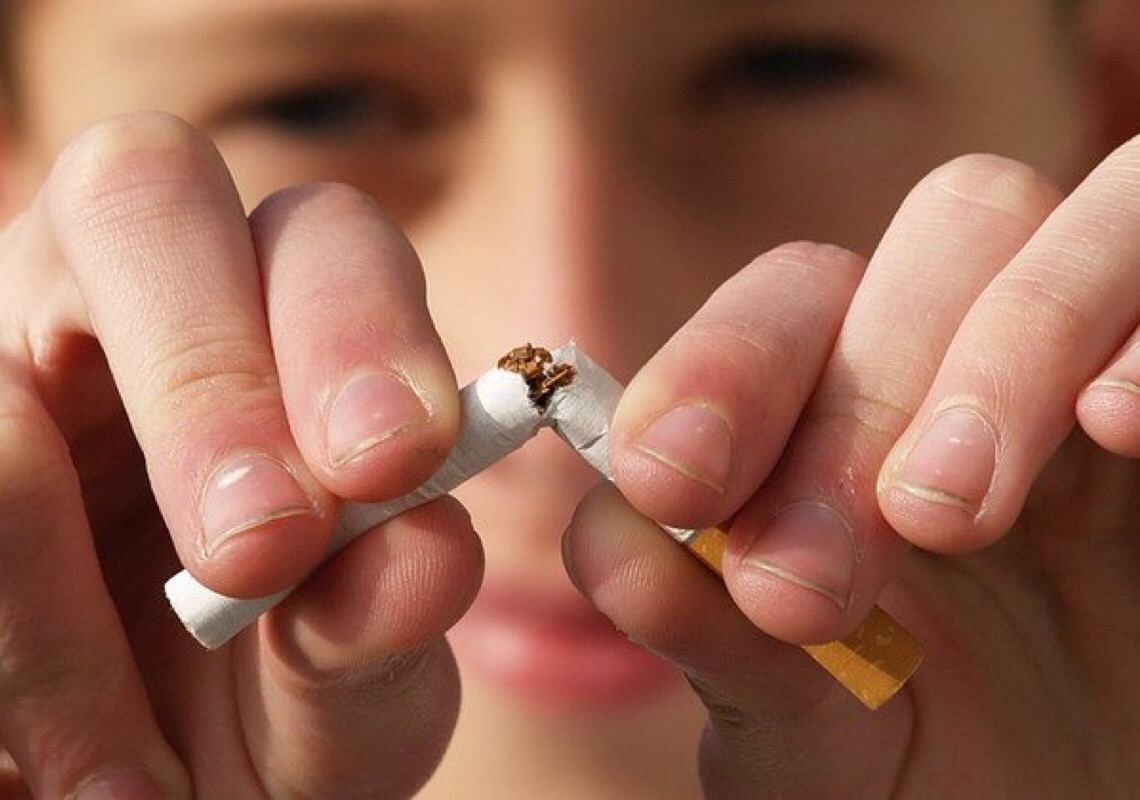 OMS estimula proibição do fumo nas escolas para proteger os jovens