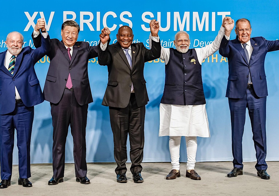 Recursos naturais, desdolarização e mercado: novo BRICS deve mudar domínio global, aponta analista