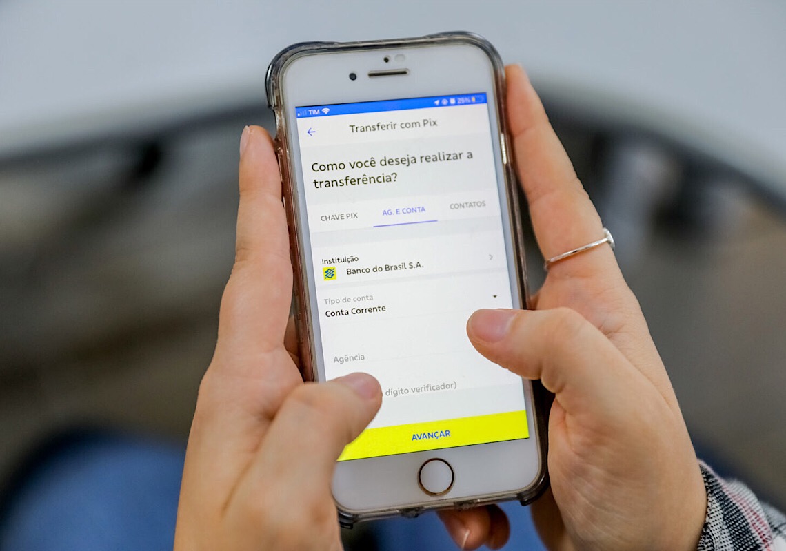 Crimes virtuais causam danos financeiros e morais. Veja como se proteger