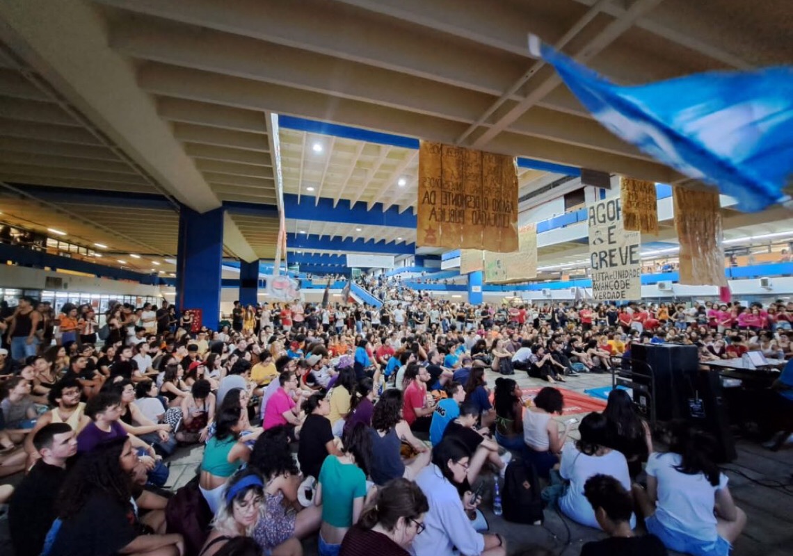 USP quer contratar 148 professores em 45 dias para encerrar greve