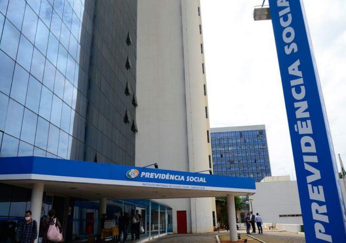 Previdência terá concurso com 1.500 vagas para médico perito em 2024