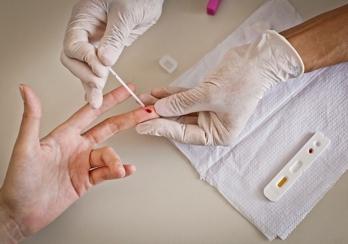 Testes rápidos e doação de preservativos marcam Mês de Luta Contra a Aids