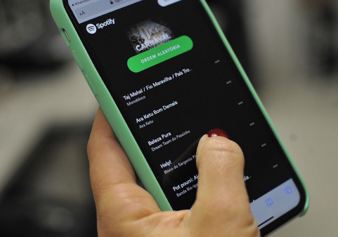 Nova demissão em massa no Spotify, por que bitcoin dispara em 2023 e o que importa no mercado