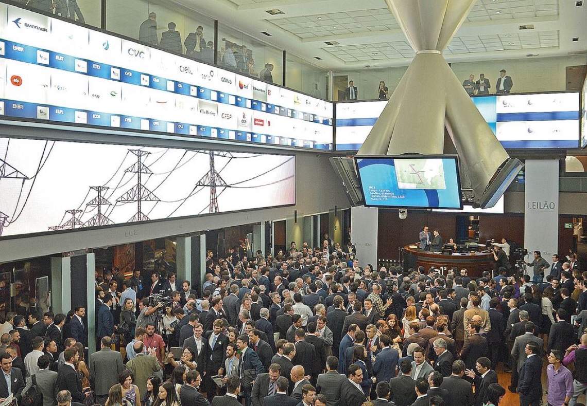 Mercado projeta Ibovespa acima dos 140 mil pontos em 2024