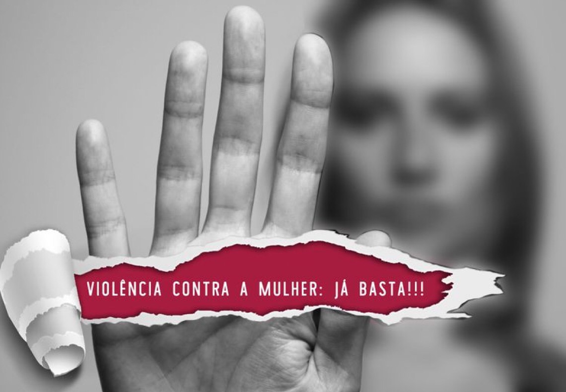 Em casa ou nas plataformas digitais, a violência contra as mulheres cresce no Brasil
