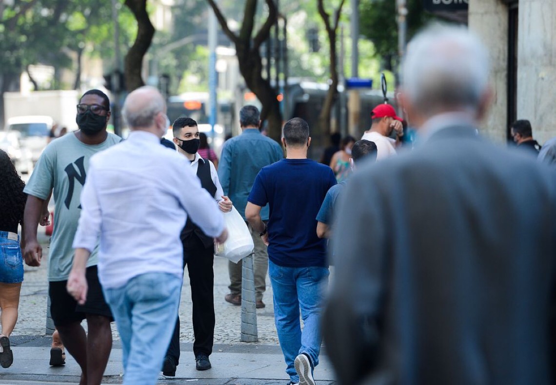 Futuro melhor para os idosos: robôs e IA sinalizam um alívio para sociedades em envelhecimento