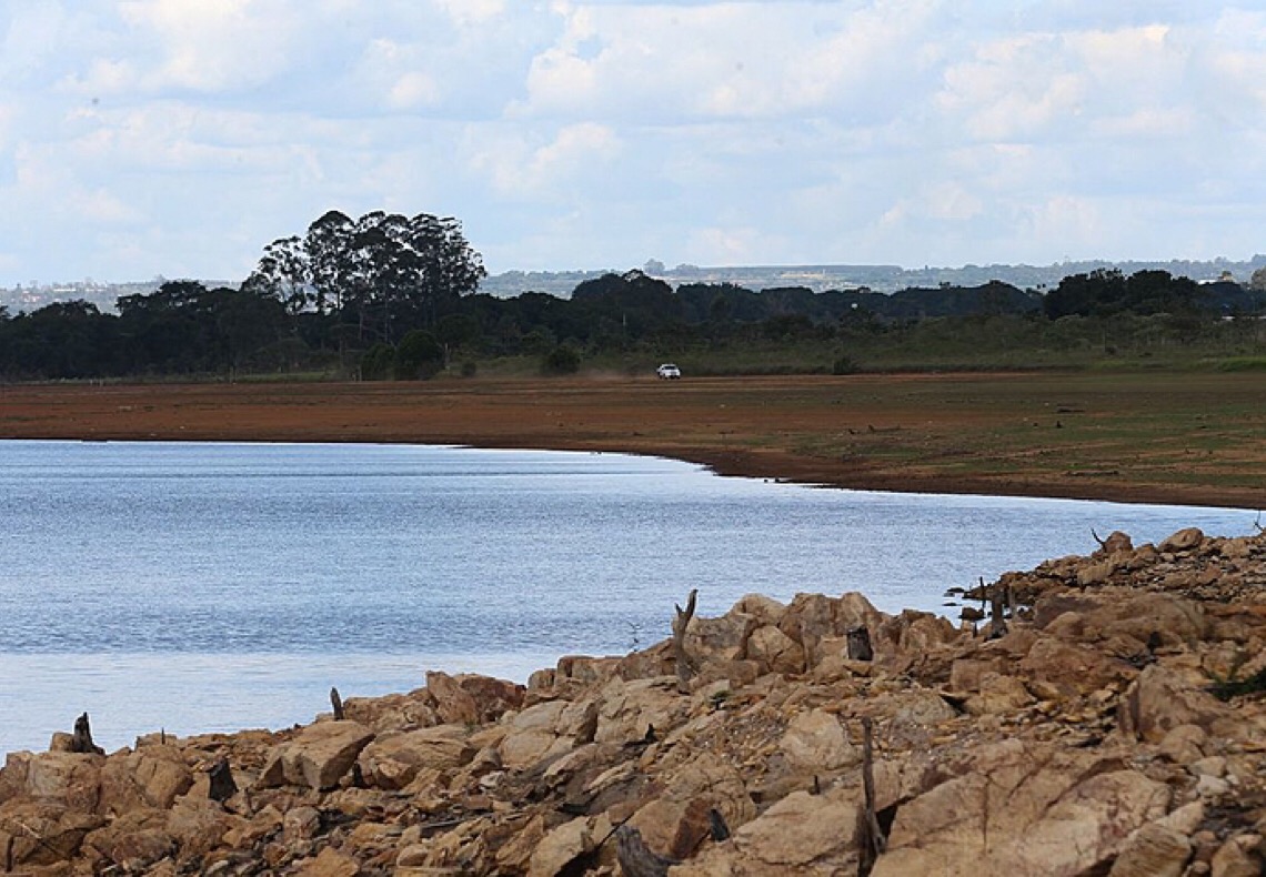 Seca extrema derruba crescimento de plantas em ambientes abertos, diz estudo
