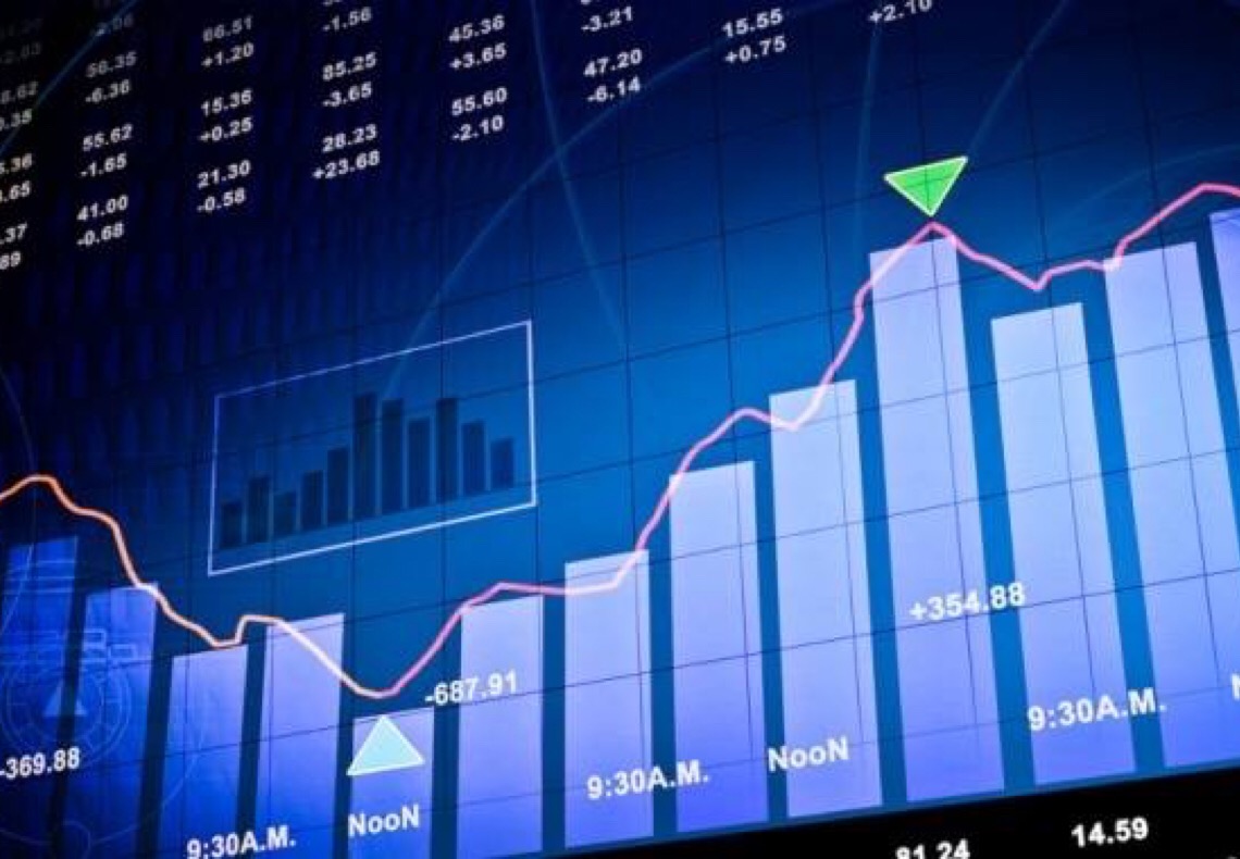Bolsa cai em meio a dúvidas sobre corte de juros nos EUA; dólar tem leve alta