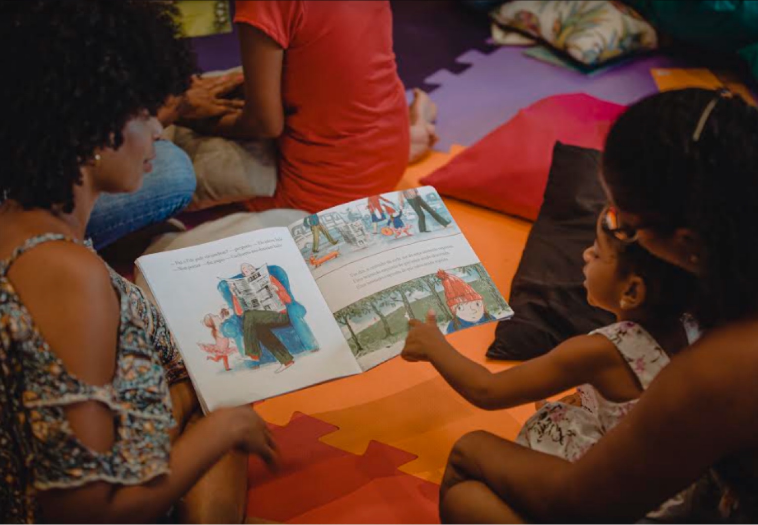 Curso ajuda professores a despertar interesse de crianças pelos livros
