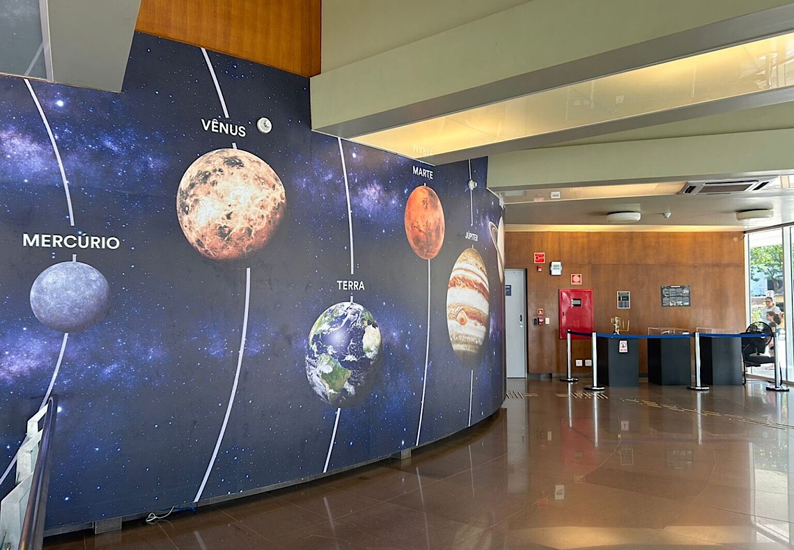 Planetário de Brasília investe em equipamentos para atender a população