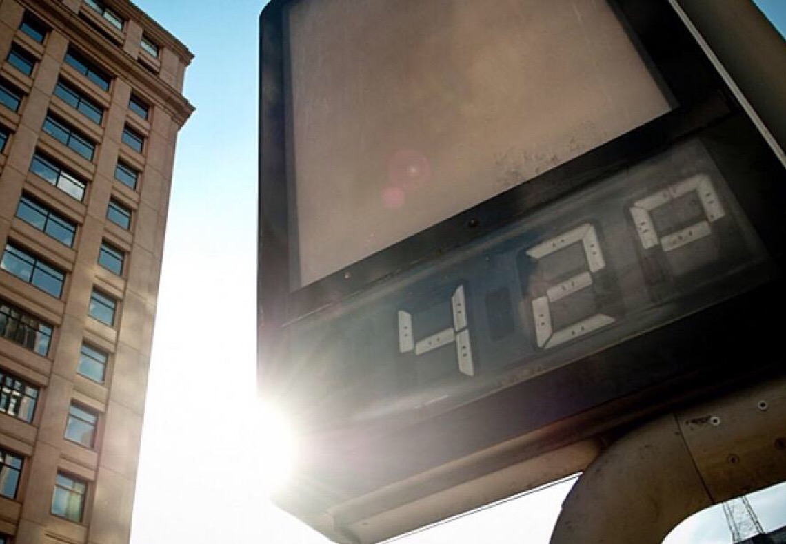 40 graus na fábrica: como fica a saúde do trabalhador na era do calor extremo