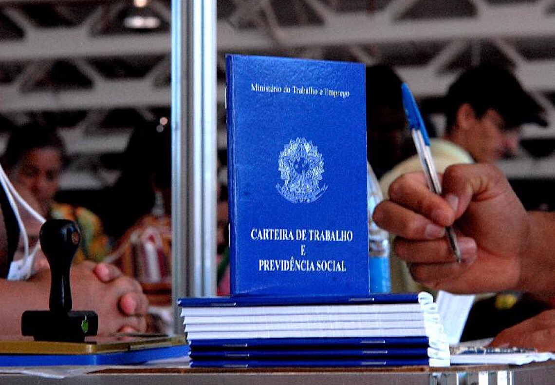 Agências do trabalhador oferecem 410 vagas de emprego nesta quarta-feira 