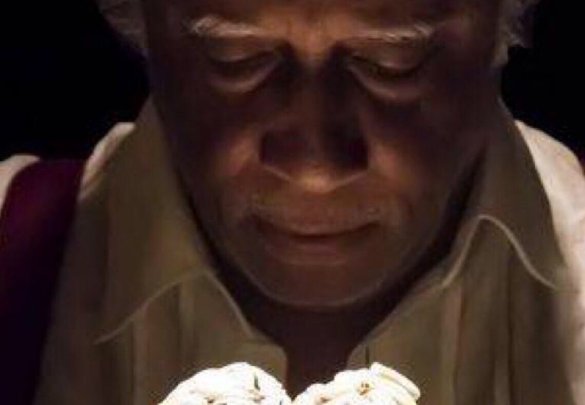 Peça sobre Lima Barreto desafia a morte e o racismo para celebrar vida do autor