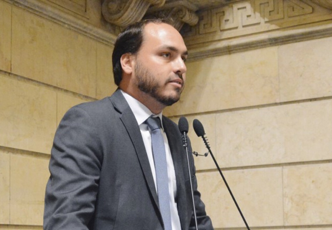PF vê ligação entre Abin paralela e gabinete do ódio de Bolsonaro