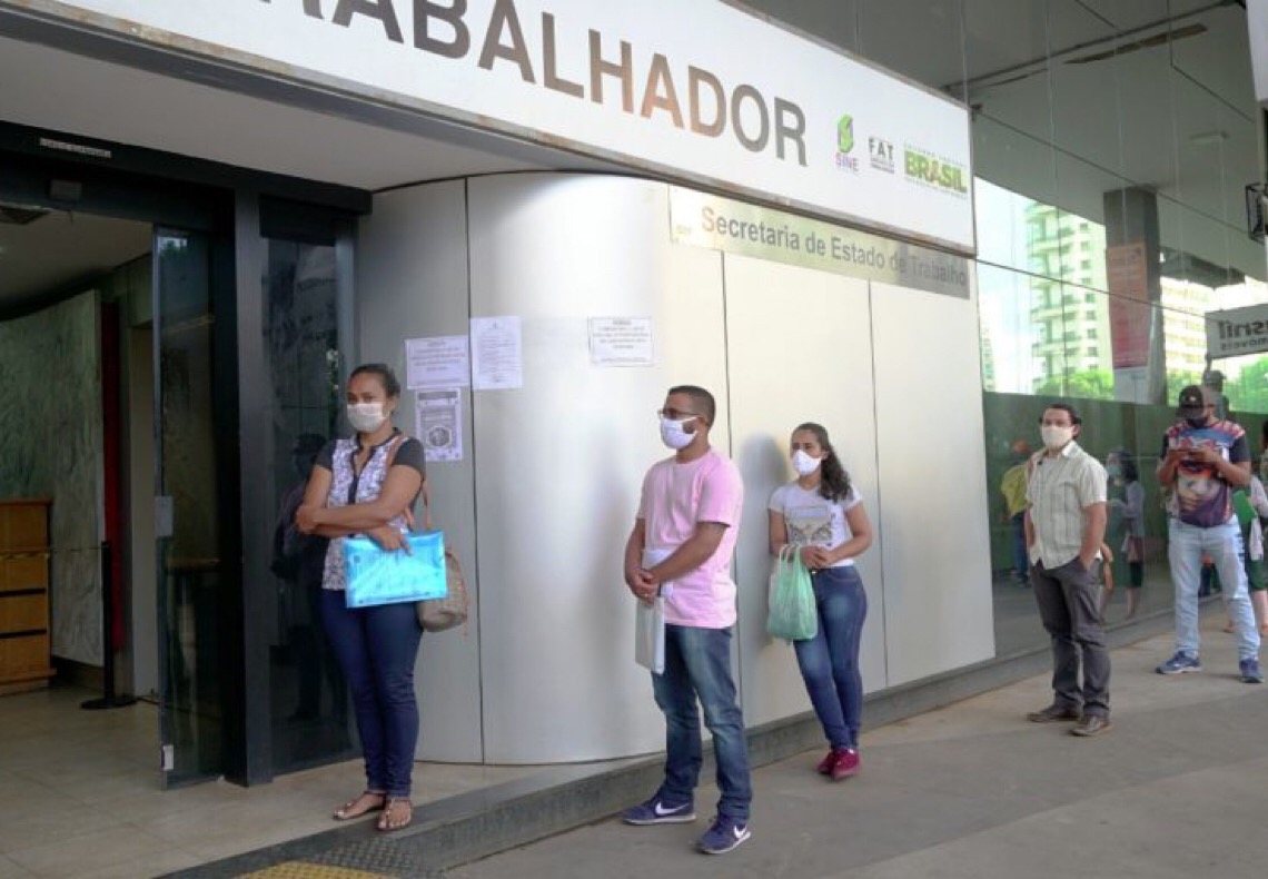 Agências do trabalhador oferecem 251 vagas de emprego nesta quinta-feira 