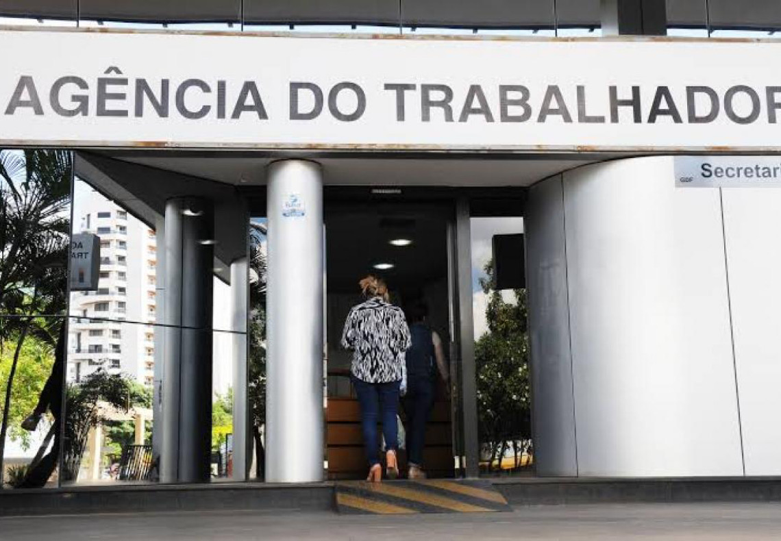 Semana começa com 292 vagas de emprego nas agências do trabalhador