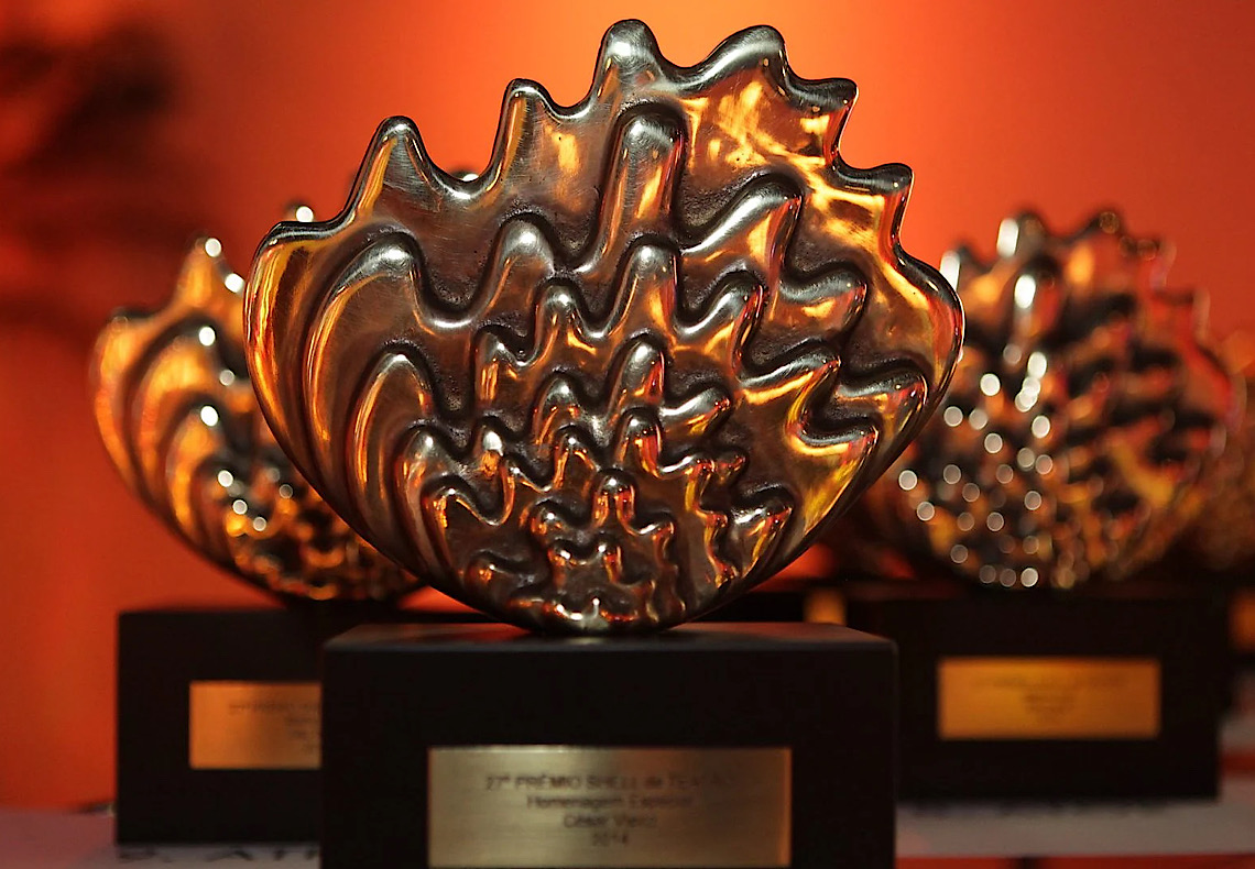 Prêmio Shell de Teatro dá 1º troféu a atriz indígena e destaca 