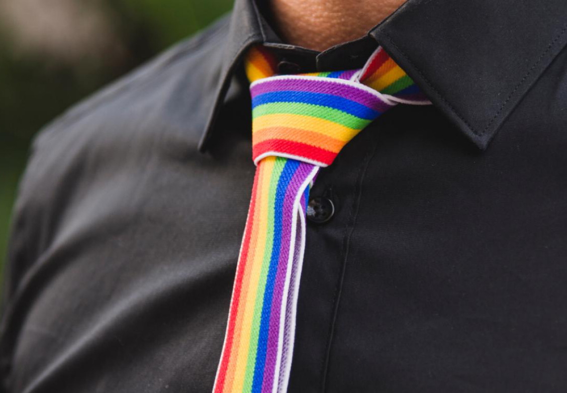 Carreira de pessoas LGBTQIA+ ainda é marcada por discriminação e limitação de oportunidades