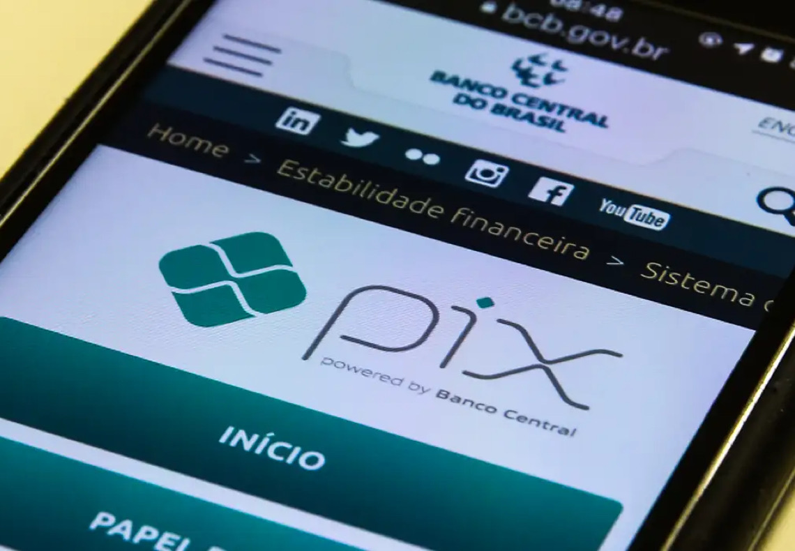 Golpe frauda QR Code do Pix e código de barras de boleto sem deixar rastros