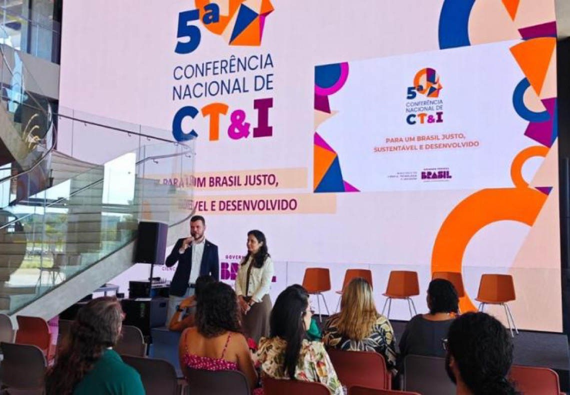 Conferência sobre ciência, tecnologia e inovação discute políticas públicas para o setor