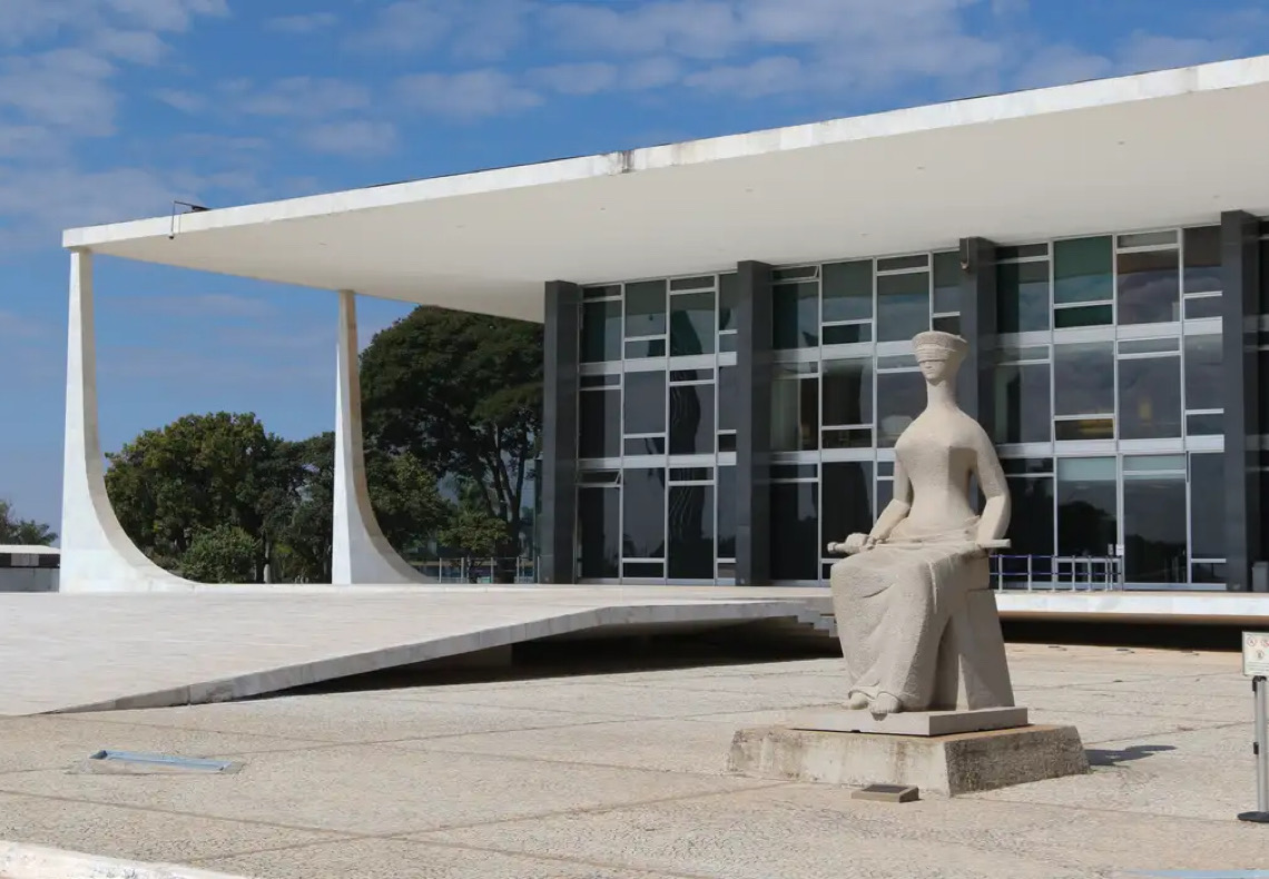 PIS/Cofins incide sobre receita de empresas com aluguel de bens móveis e imóveis, diz STF