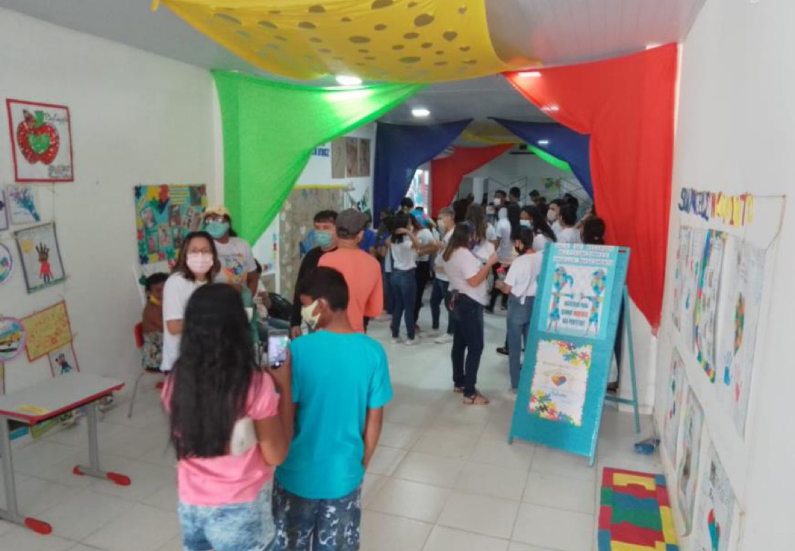 Selo oficial do Detran tenta diminuir estresse de autistas no trânsito