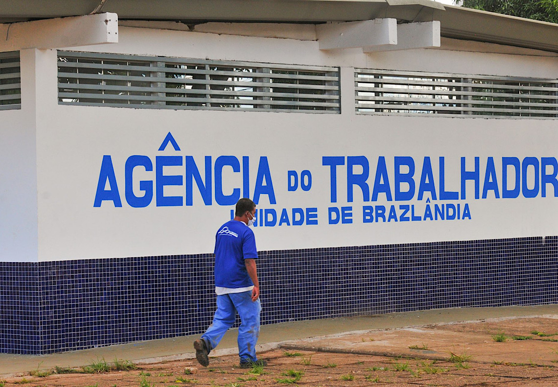 Pessoas com deficiência têm oferta de 116 vagas de emprego nesta terça