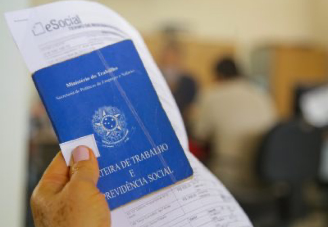 Semana encerra com 507 oportunidades para quem busca emprego no DF