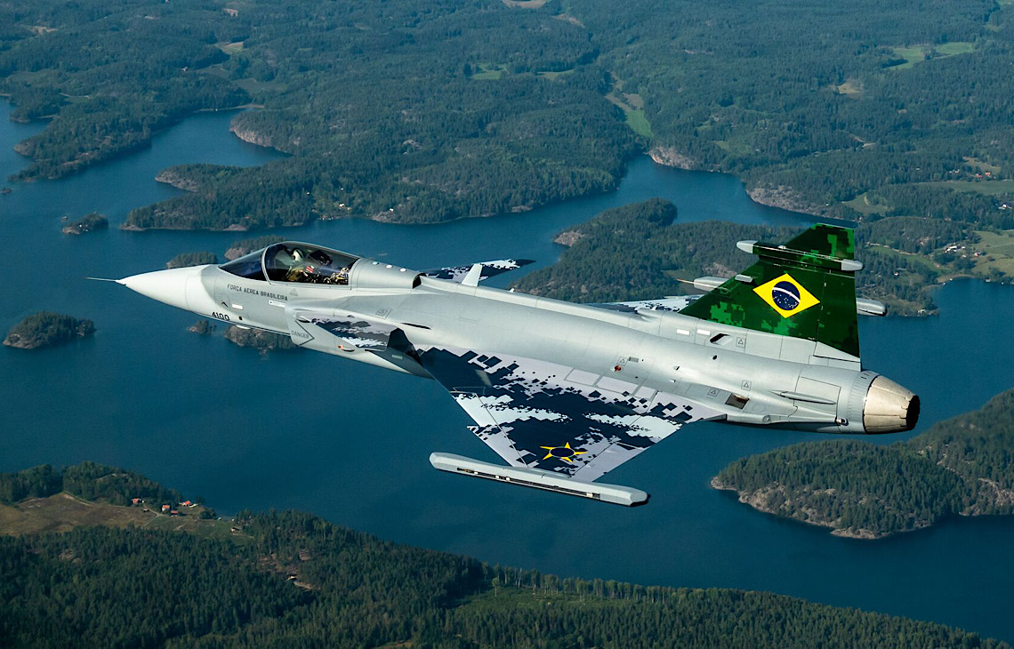 Produção dos caças Gripen no Brasil seguirá após entrada da Suécia na OTAN? Analistas debatem