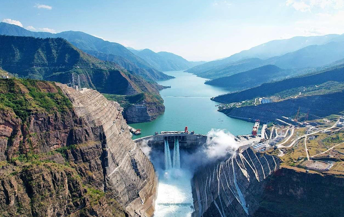 China constrói maior corredor de energia limpa do mundo
