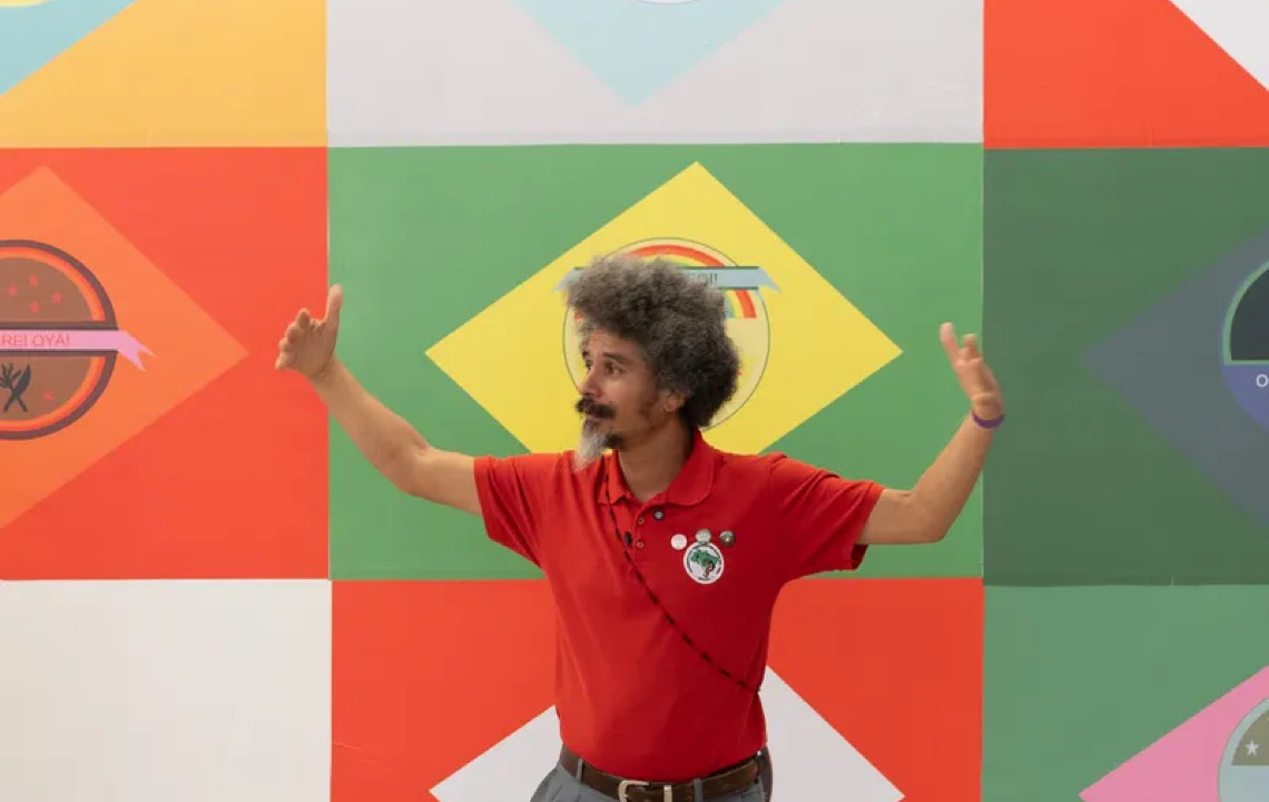 Inspirado na luta do MST, Paulo Nazareth leva a Inhotim exposição que se adapta às estações do ano