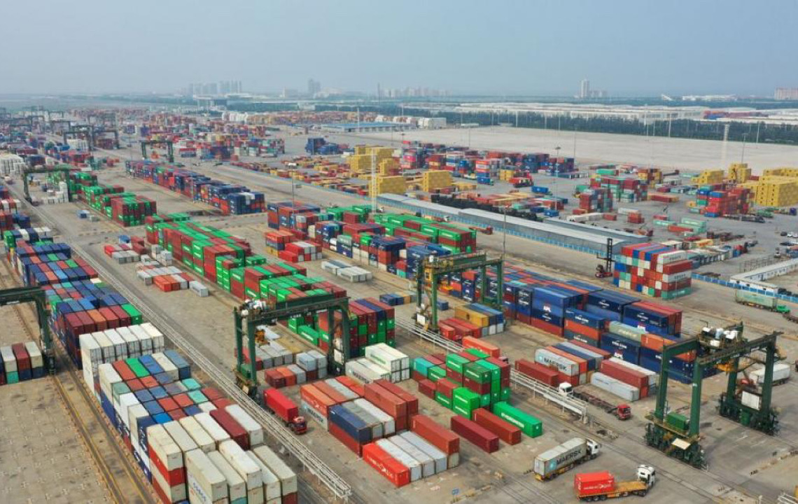 China promove construção de armazéns no exterior e expandirá as exportações