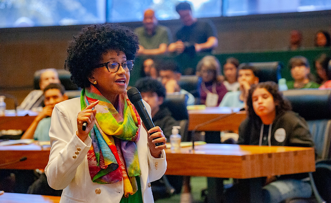 Homenagens encerram a 5ª Semana Legislativa pela Mulher