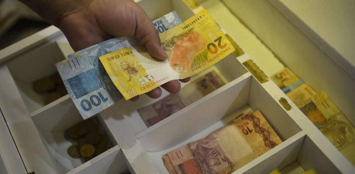 Especialistas alertam para impacto de possíveis cortes na Previdência