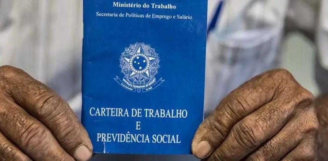 Procurando emprego? Mais de 900 vagas estão disponíveis nesta quarta (10)