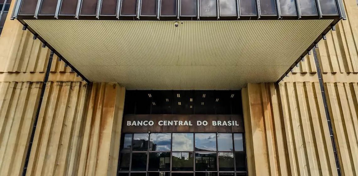 Mercado aumenta previsão da inflação de 4% para 4,05% em 2024