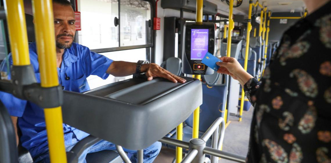 Mais 99 linhas de ônibus deixam de receber dinheiro em espécie a partir do dia 15
