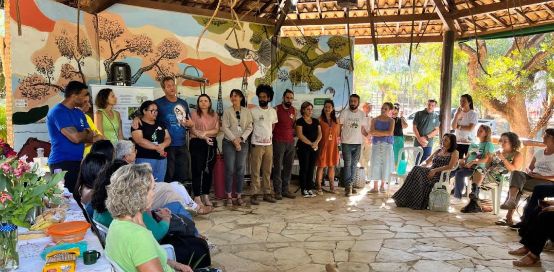 Curso sobre uso de plantas medicinais forma agentes de conservação ambiental