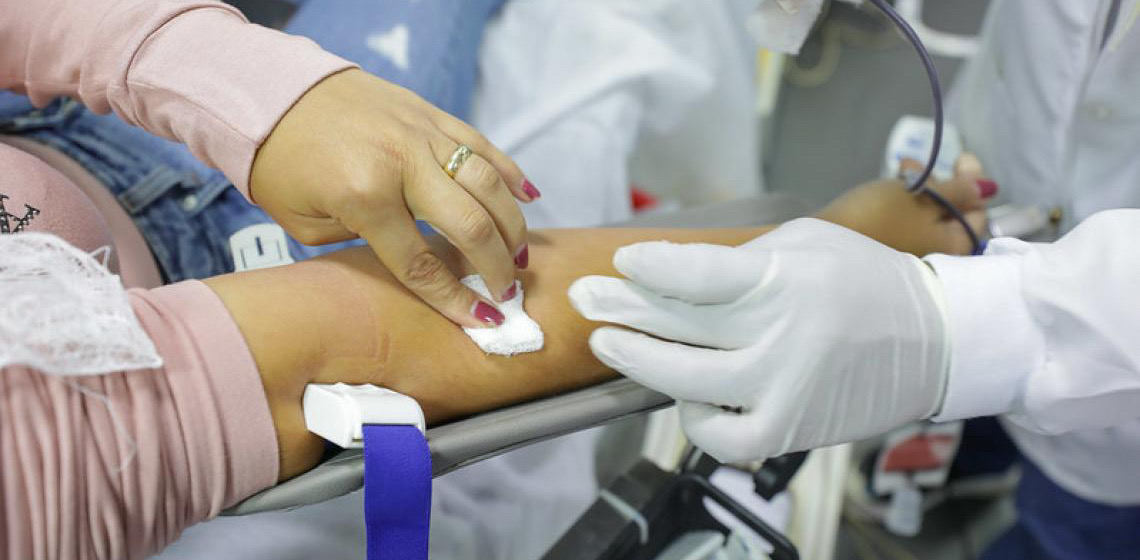 Hemocentro faz convocação urgente a doadores de tipos sanguíneos negativos com senha preferencial